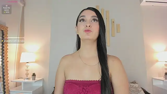 natachadiaz  online show from 5, 11, 2025