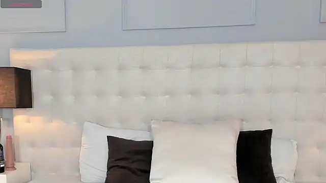 KellyRooss online show from 5, 11, 2025