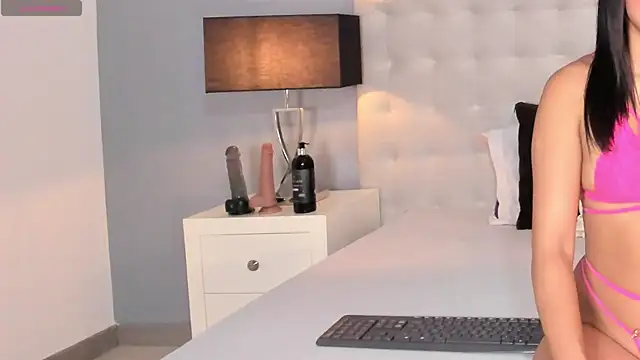 KellyRooss online show from 14, 11, 2025