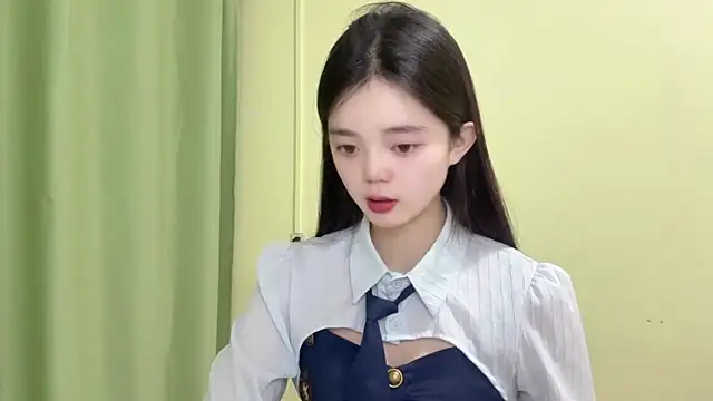 Snapshot of Nicole-13 chatting on 5, 2, 2026 Nicole-13 online show from 5, 2, 2026