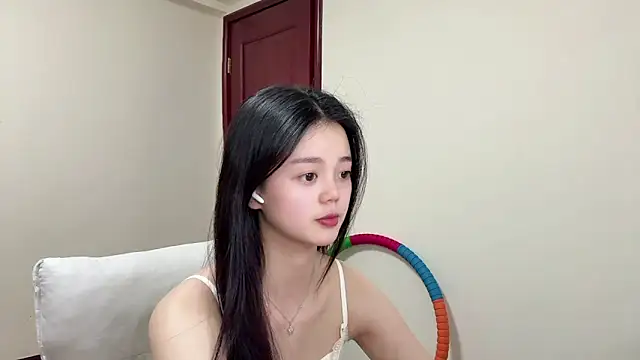 Nicole-13 online show from 13, 4, 2026