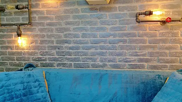 Snapshot of Julia_Jae chatting on 4, 7, 2026 Julia Jae online show from 4, 7, 2026