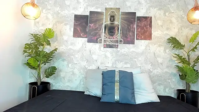 aitana baker  online show from 28, 10, 2025