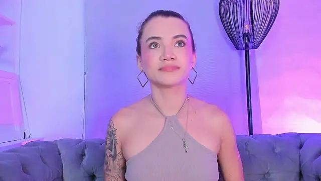 aitana baker  online show from 8, 10, 2025