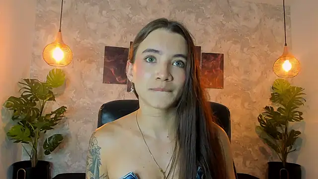 aitana baker  online show from 25, 11, 2025