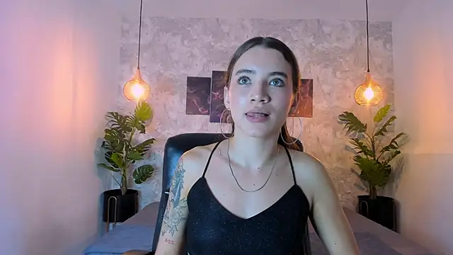 aitana baker  online show from 17, 12, 2025