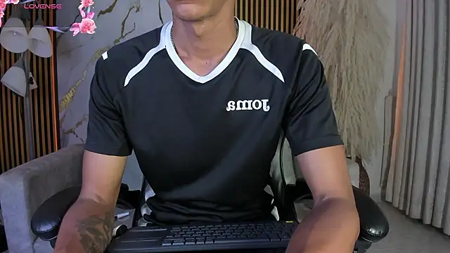 JulienSaint online show from 6, 3, 2026