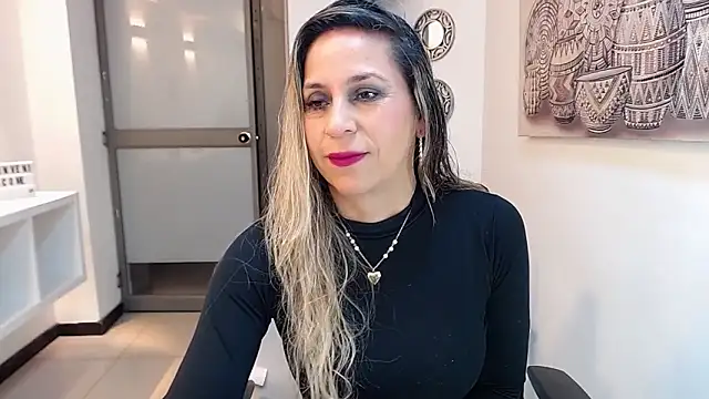 Snapshot of DianaPearls chatting on 12, 2, 2026 DianaPearls online show from 12, 2, 2026