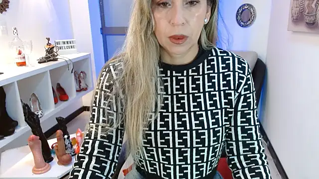 Snapshot of DianaPearls chatting on 21, 7, 2026 DianaPearls online show from 21, 7, 2026