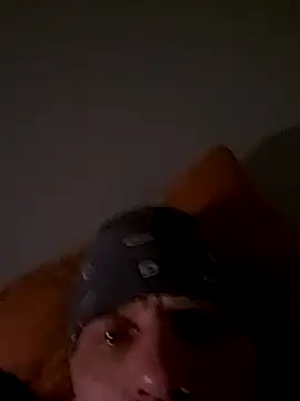 djcarey369159 online show from 19, 4, 2026