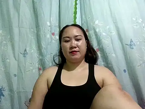 prettywetmom88 online show from 13, 10, 2025
