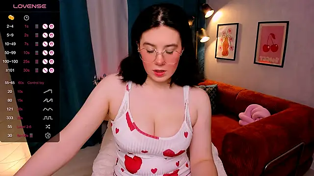 Snapshot of BellaCaress chatting on 21, 6, 2026 BellaCaress online show from 21, 6, 2026