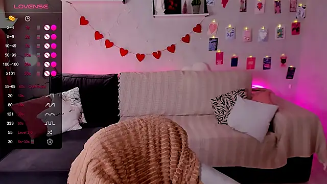 Snapshot of BellaCaress chatting on 10, 2, 2026 BellaCaress online show from 10, 2, 2026