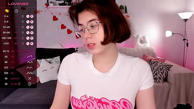 BellaCaress online show from 28, 11, 2025