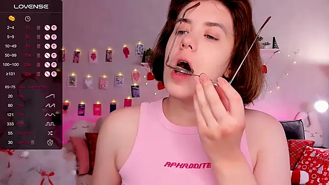 BellaCaress online show from 15, 12, 2025