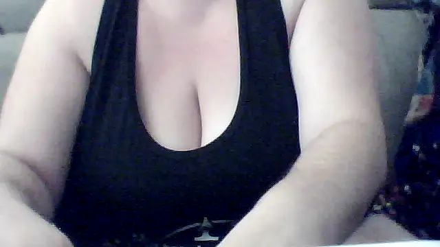 Valendra  online show from 12, 10, 2025