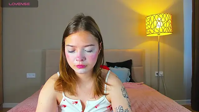 patriciapink online show from 3, 10, 2025