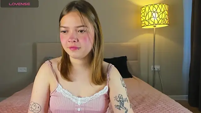 patriciapink online show from 18, 9, 2025