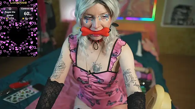 Dia Angel online show from 6, 2, 2026