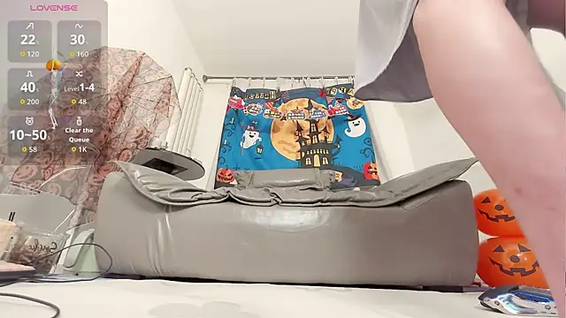 fox-yiyi online show from 25, 10, 2025