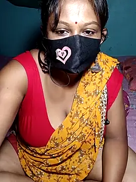 Snapshot of Hotty-rosni chatting on 5, 10, 2025 Hotty-rosni online show from 5, 10, 2025