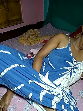 Snapshot of Hotty-rosni chatting on 30, 9, 2025 Hotty-rosni online show from 30, 9, 2025