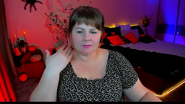 CrystaalStaar online show from 28, 10, 2025