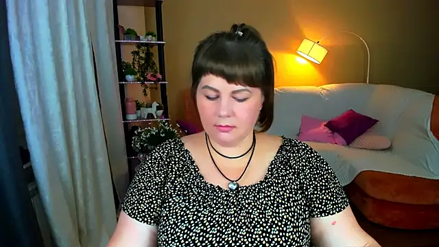 CrystaalStaar online show from 14, 9, 2025