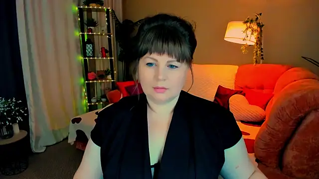 CrystaalStaar online show from 11, 6, 2026