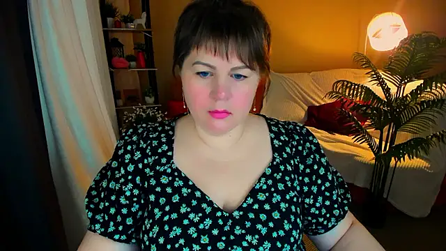 CrystaalStaar online show from 6, 3, 2026