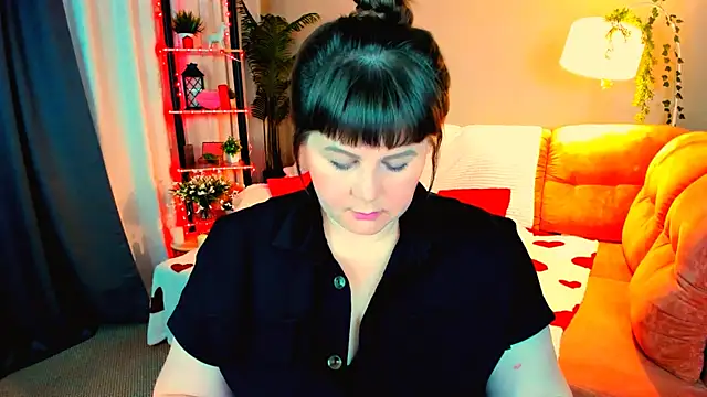 CrystaalStaar online show from 4, 4, 2026