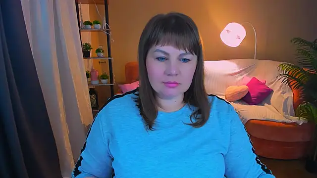 CrystaalStaar online show from 5, 11, 2025