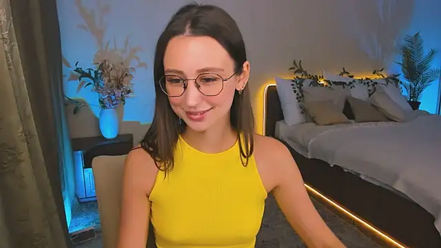 YourLovellyStory online show from 19, 9, 2025