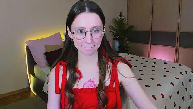 YourLovellyStory online show from 20, 5, 2026