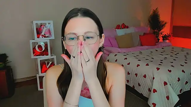 YourLovellyStory online show from 13, 2, 2026