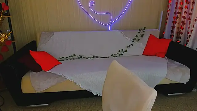 YourLovellyStory online show from 8, 3, 2026