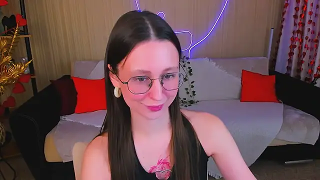 YourLovellyStory online show from 7, 3, 2026