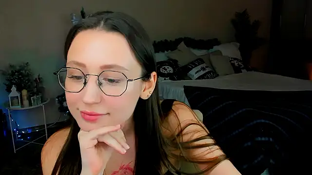 YourLovellyStory online show from 11, 1, 2026