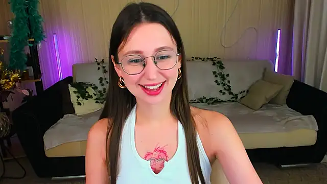 YourLovellyStory online show from 21, 11, 2025