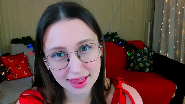 YourLovellyStory online show from 16, 12, 2025