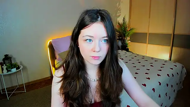 AlluringLookk online show from 13, 6, 2026