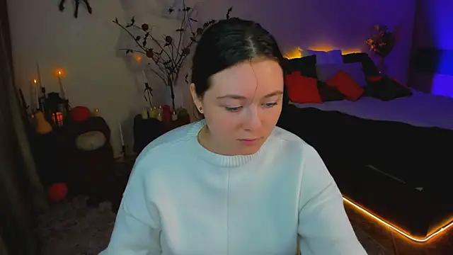 AlluringLookk online show from 28, 10, 2025