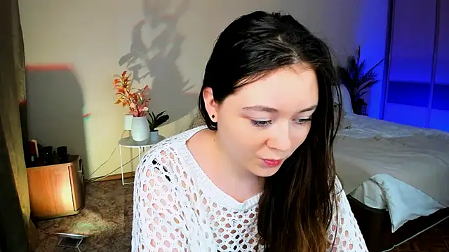 AlluringLookk online show from 18, 11, 2025