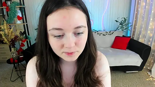 AlluringLookk online show from 18, 6, 2026