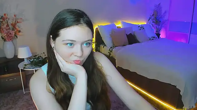 AlluringLookk online show from 6, 10, 2025