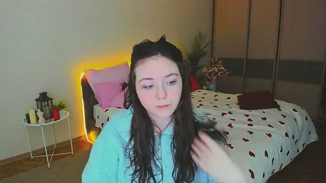 AlluringLookk online show from 3, 4, 2026