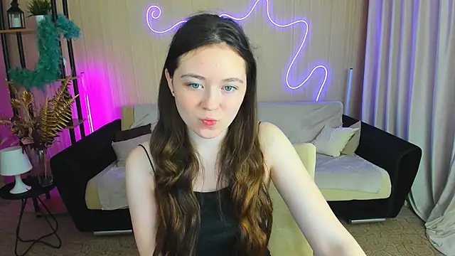 AlluringLookk online show from 3, 10, 2025