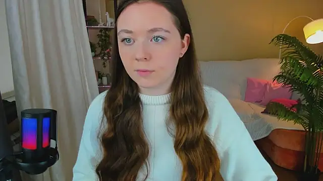 AlluringLookk online show from 15, 10, 2025