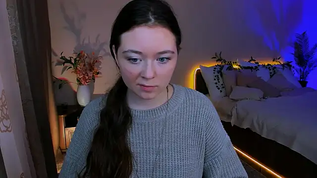 AlluringLookk online show from 21, 9, 2025