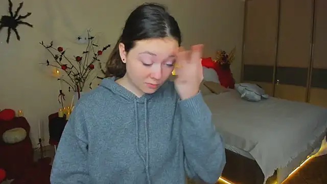 AlluringLookk online show from 25, 10, 2025